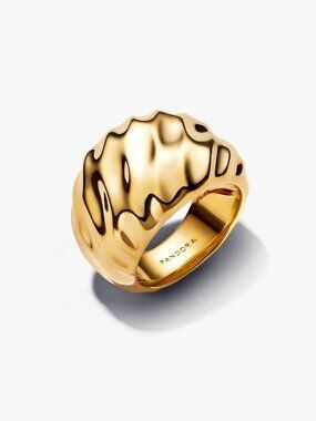 Pandora Rippled Statement Ring